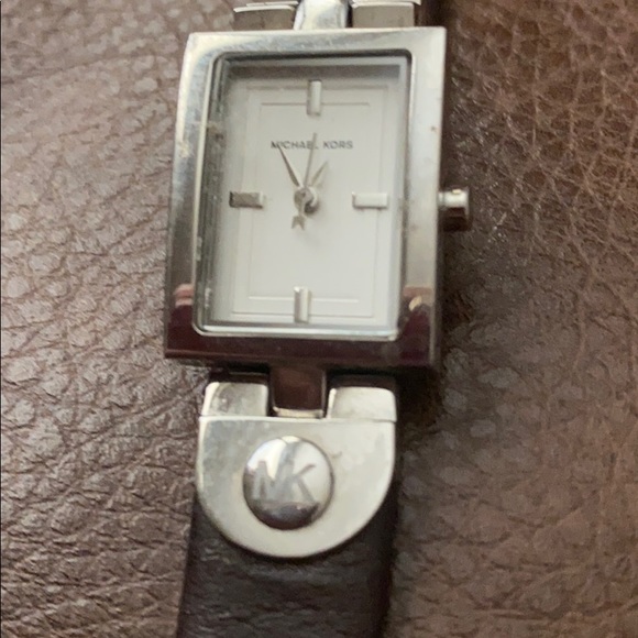 Stainless steel MK square watch - Picture 3 of 3